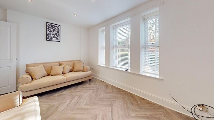 4 Bedroom Flat To Rent In Heaton Road, Manchester, M20