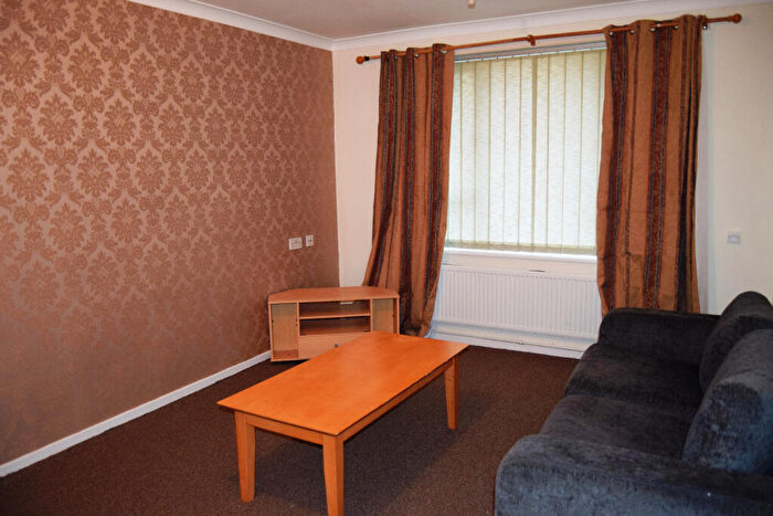 1 Bedroom Maisonette To Rent In Chapman Street, Manchester, Greater Manchester, M18