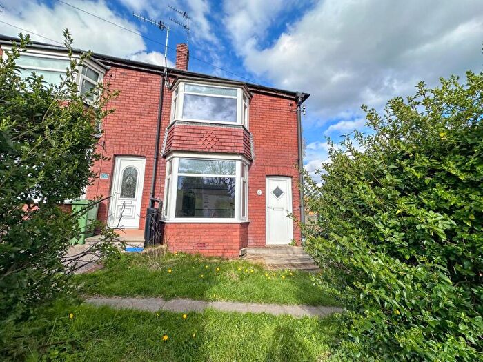 2 Bedroom Terraced House For Sale In Talbot Road, Hyde, SK14