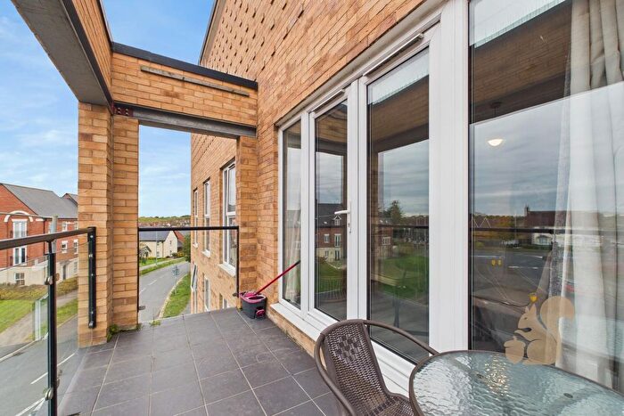 2 Bedroom Flat For Sale In Martin Hunt Drive, Stanway, CO3