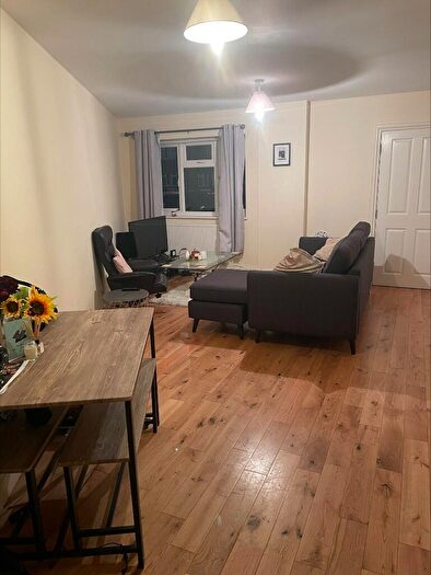 2 Bedroom Flat To Rent In Ashton Drive, Bristol, BS3