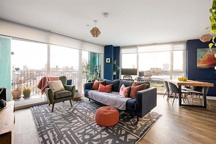 1 Bedroom Flat For Sale In Bundocks Walk, Fish Island, E3