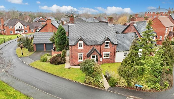 4 Bedroom Link Detached House For Sale In Springwater Drive, Weston, CW2