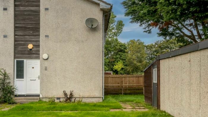 2 Bedroom Maisonette For Sale In Westdyke Avenue, Westhill, Aberdeen, AB32