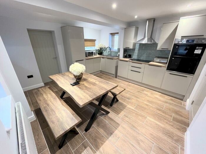 6 Bedroom Terraced House To Rent In Burghley Road, Peterborough, PE1