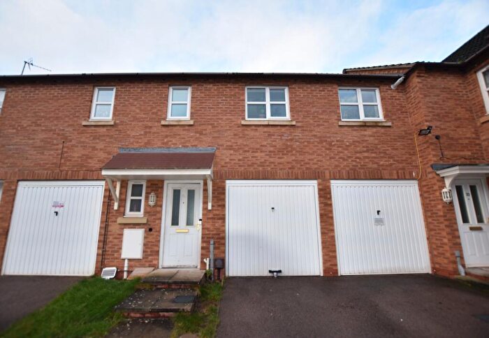 2 Bedroom Coach House For Sale In Bates Close, Loughborough, LE11