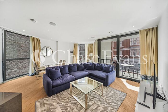 2 Bedroom Property To Rent In Buckingham Gate, Westminster, London, SW1E