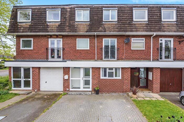 4 Bedroom Terraced House To Rent In Abingdon, Oxfordshire, OX14