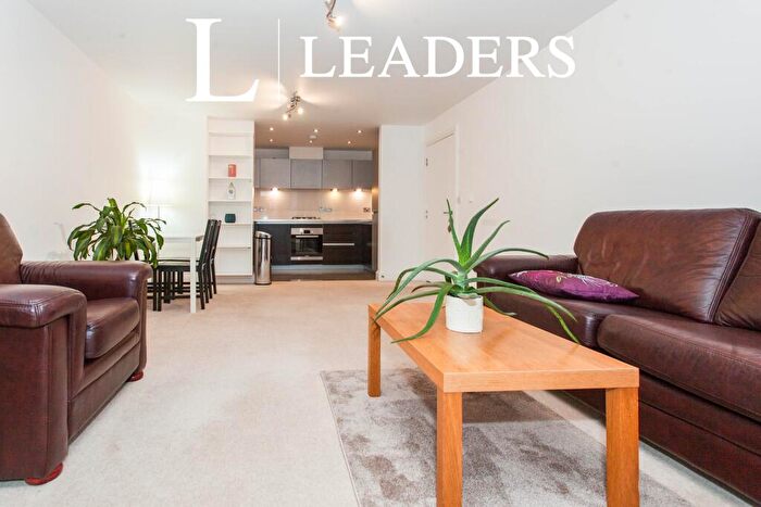1 Bedroom Flat To Rent In Pepys Court, CB4
