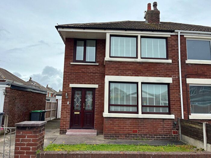 3 Bedroom Semi-Detached House To Rent In Helens Close, Blackpool, Lancashire, FY4