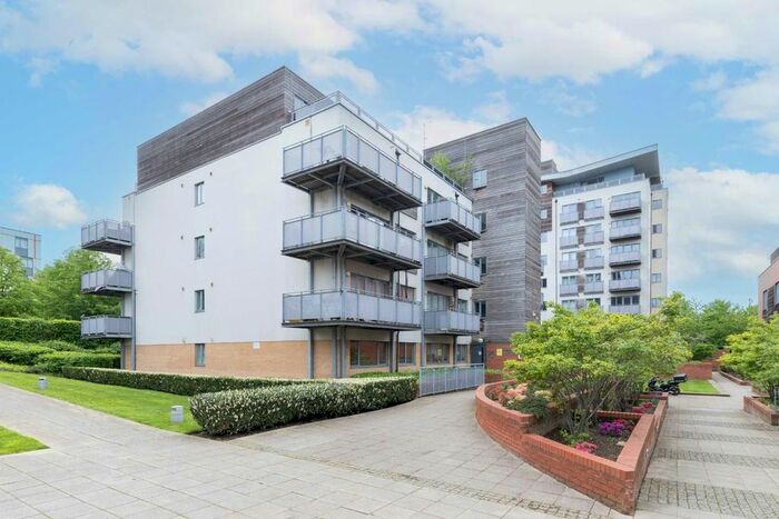 3 Bedroom Flat To Rent In Agate Close, London, NW10