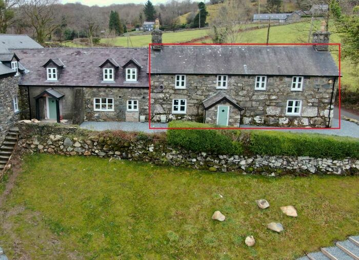 3 Bedroom Cottage For Sale In Cottage, Fronolau, Dolgellau, LL40