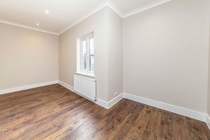 2 Bedroom Flat To Rent In Marylands Road, London, W9