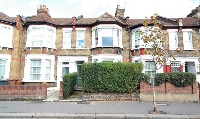 1 Bedroom Flat To Rent In Markhouse Road, Walthamstow, E17