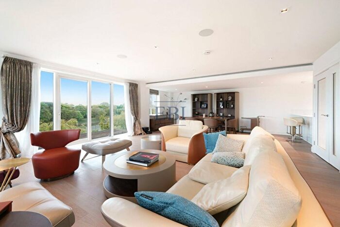 2 Bedroom Flat To Rent In Provenance House, Kew Bridge Road, Brentford, TW8