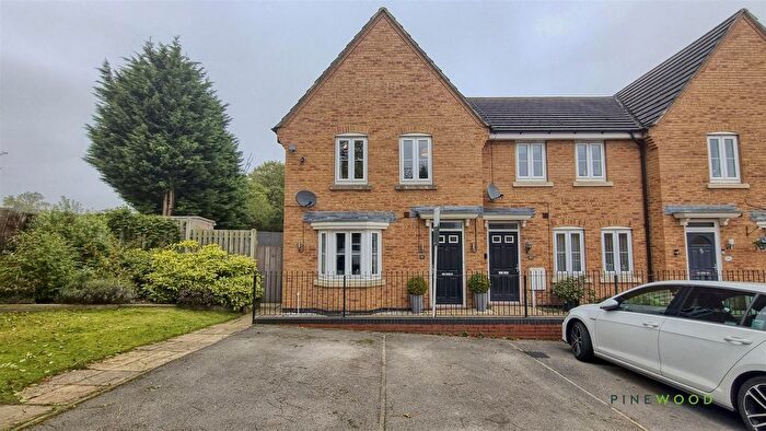 3 Bedroom Town House To Rent In Church View Drive, Old Tupton, Chesterfield, Derbyshire, S42