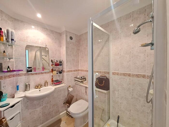 2 Bedroom Apartment To Rent In Haven Road, Canford Cliffs, BH13