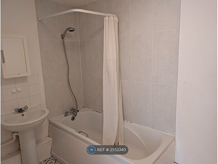 1 Bedroom Flat To Rent In Norfolk Road, Cliftonville, Margate, CT9