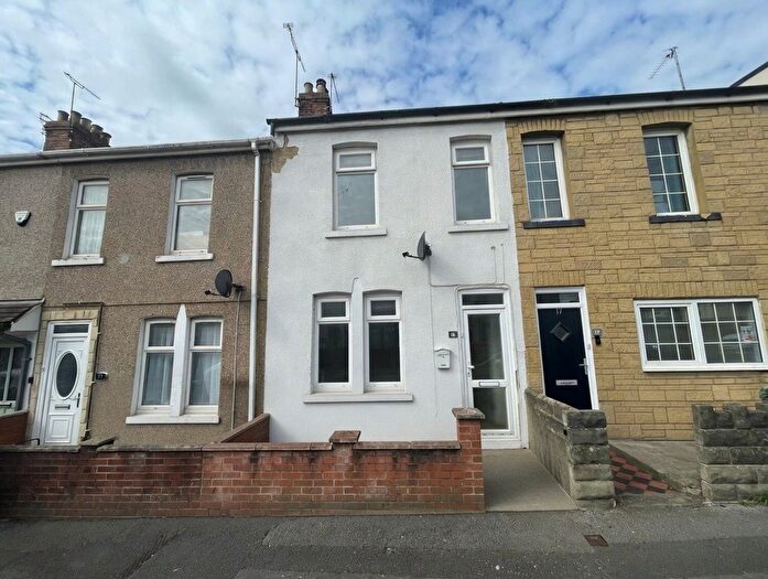 2 Bedroom Terraced House To Rent In Butterworth Street, Swindon, SN1