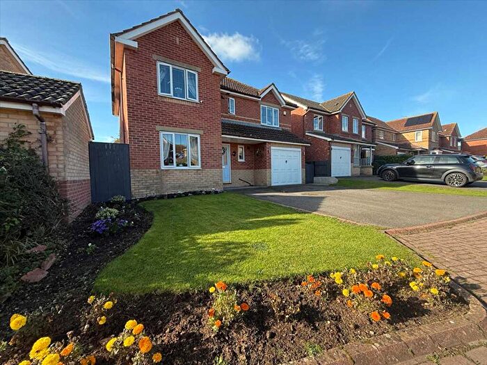 4 Bedroom Detached House For Sale In Buddleia Close, Grimsby, DN41