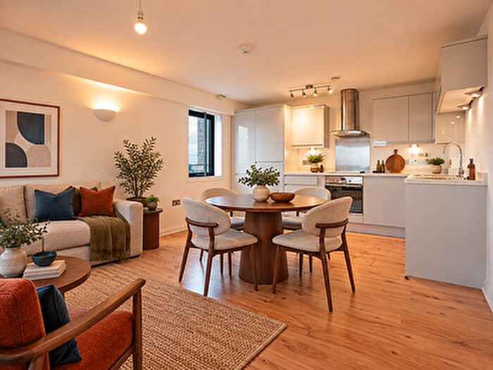 1 Bedroom Flat For Sale In The Avenue, West Ealing, W13