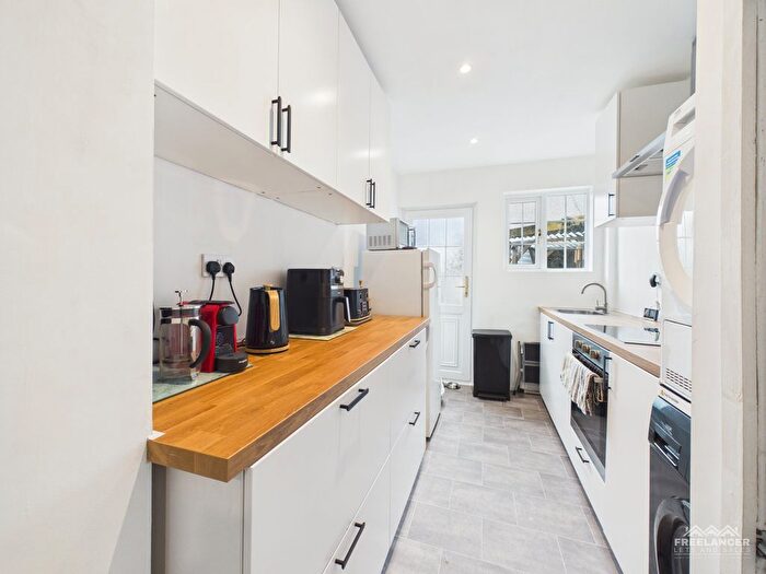 3 Bedroom Semi-Detached House For Sale In Graig Park Circle, Newport, NP20