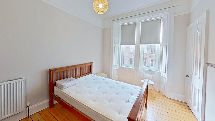 2 Bedroom Flat To Rent In Springvalley Terrace, Edinburgh, EH10