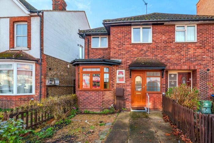 3 Bedroom Semi-Detached House To Rent In Kingston Road, Kingston Upon Thames, KT1