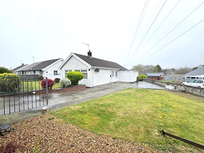 3 Bedroom Detached Bungalow To Rent In Brynteg, Llansamlet, SA7
