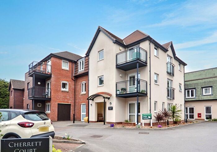 1 Bedroom Flat For Sale In Cherrett Court, Ringwood Road, Ferndown, Dorset, BH22