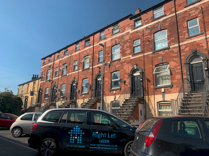 1 Bedroom Apartment To Rent In Flat, Providence Avenue, Leeds, West Yorkshire, LS6