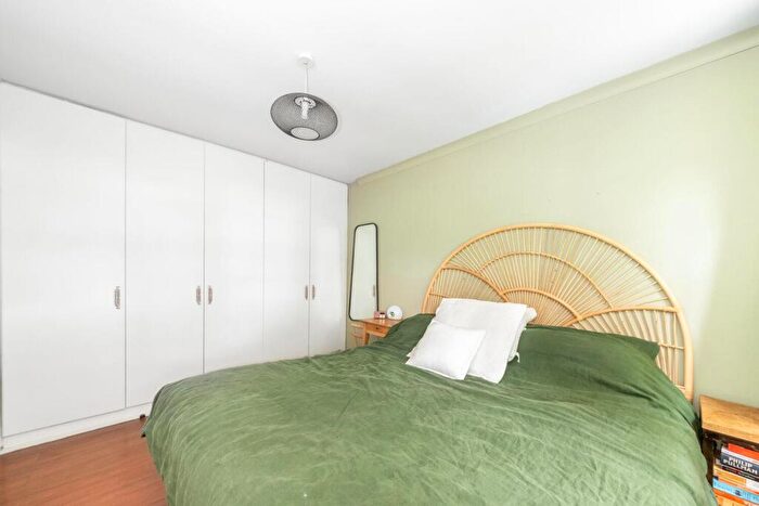 4 Bedroom Detached House For Sale In South Norwood Hill, London, SE25
