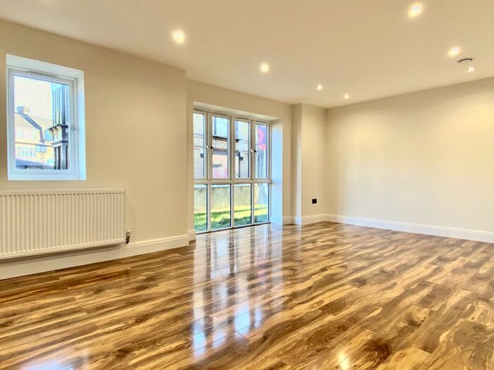 1 Bedroom Flat To Rent In Indus Court, Epsom Road, CR0