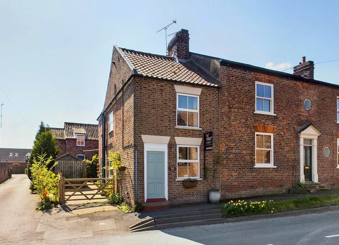 2 Bedroom Semi-Detached House For Sale In Main Street, North Dalton, Driffield, YO25