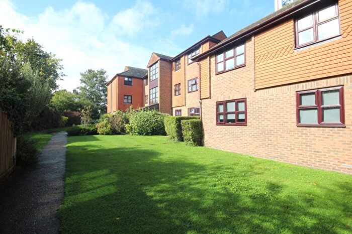 1 Bedroom Flat For Sale In Springwell Road, Tonbridge, TN9