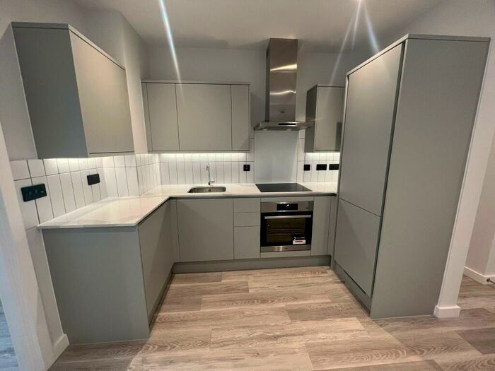 1 Bedroom Apartment To Rent In Apex Lofts, B12