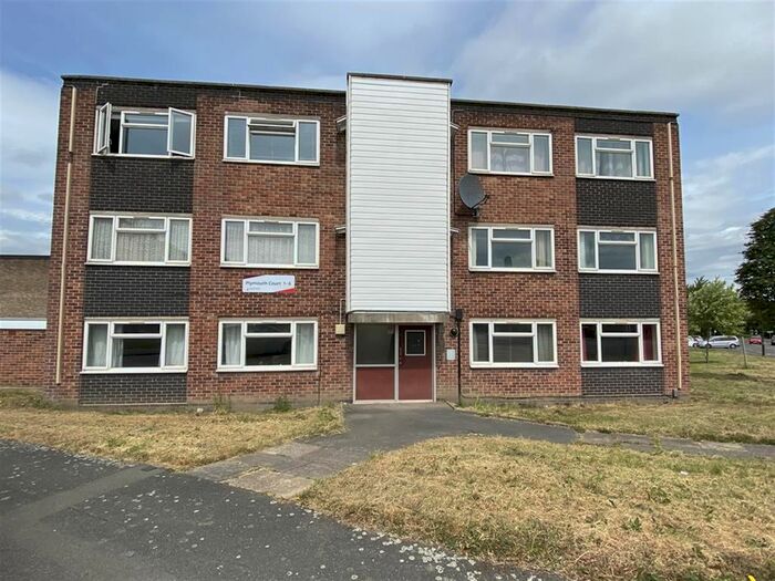 1 Bedroom Flat To Rent In Plymouth Court, Devonshire Close, Newbold, Chesterfield S41