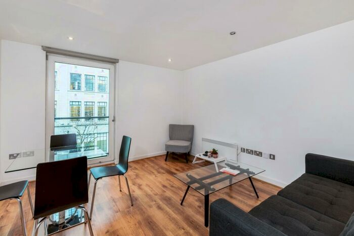 1 Bedroom Flat To Rent In Brewery Square, London, EC1V