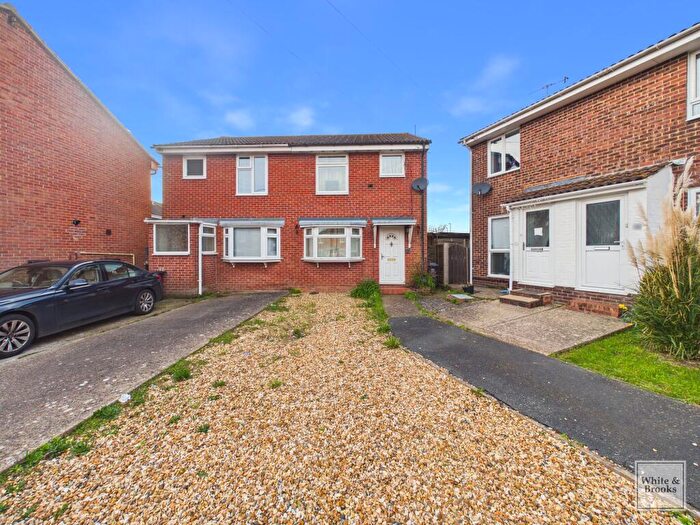 3 Bedroom Semi-Detached House For Sale In Bronze Close, Bognor Regis, PO22