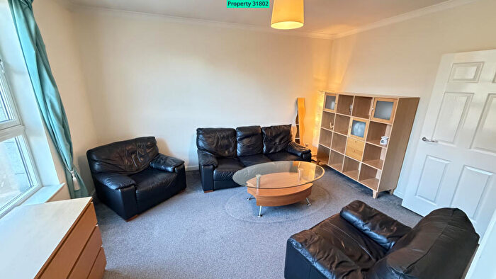 2 Bedroom Flat To Rent In Crown Street, Aberdeen, AB11