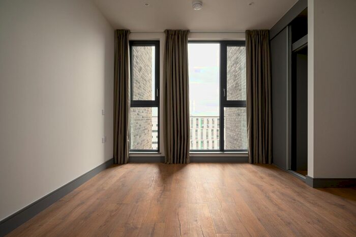 2 Bedroom Flat To Rent In The Gessner, Watermead Way, Tottenham Hale, N17