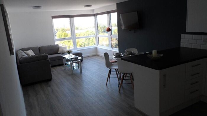 2 Bedroom Apartment To Rent In Fox Street Bed, Liverpool, Merseyside, L3