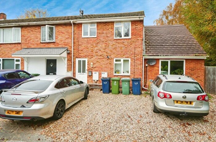2 Bedroom Apartment For Sale In Alice Smith Square, Littlemore, Oxford, OX4