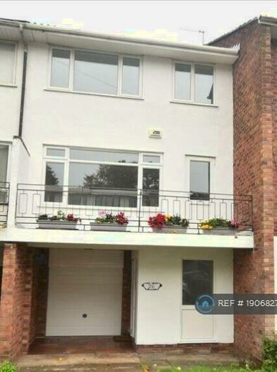 3 Bedroom Terraced House To Rent In Ringwood, Prenton, CH43