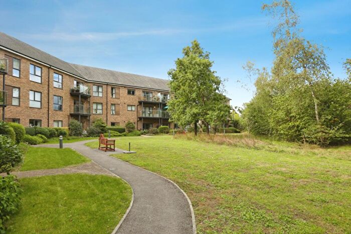 2 Bedroom Flat For Sale In Hamilton Road, Southampton, Hampshire, SO31