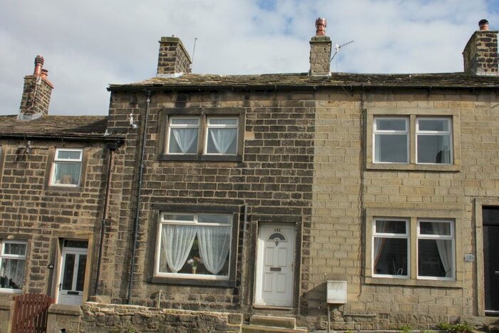 2 Bedroom Terraced House To Rent In Keighley Road, Cowling, Keighley BD22