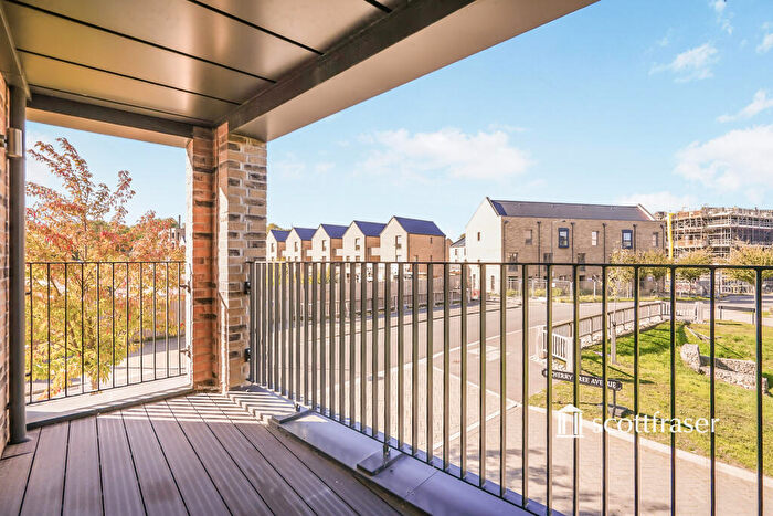 2 Bedroom Flat To Rent In Barton Fields Road, Headington, Oxford, OX3