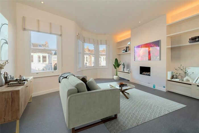 2 Bedroom Flat To Rent In Stephendale Road, London, SW6