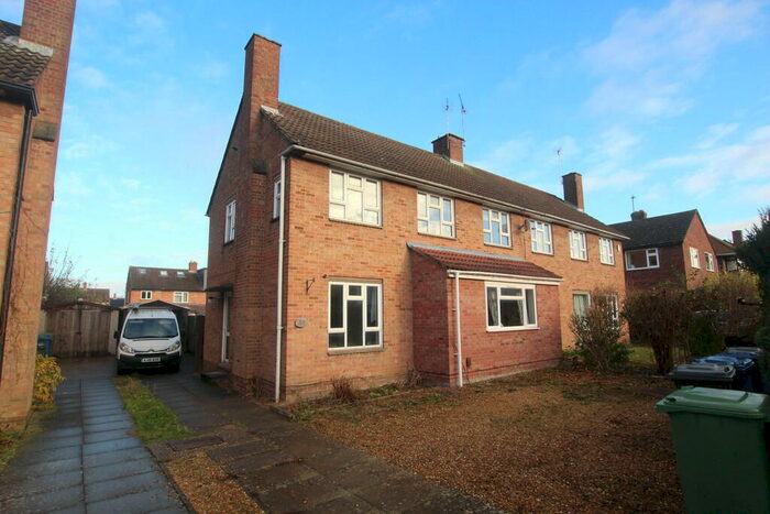 4 Bedroom Semi-Detached House To Rent In Harding Way, Cambridge, CB4