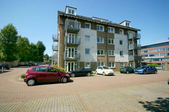 2 Bedroom Flat To Rent In Harlands Road, Haywards Heath, RH16
